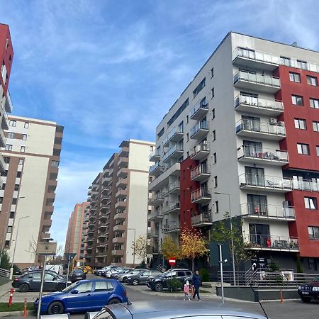 Divany Apartaments - Coresi Mall Brasov Exterior photo