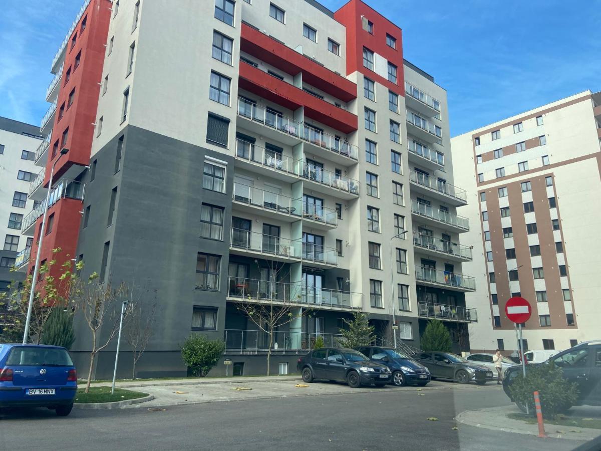 Divany Apartaments - Coresi Mall Brasov Exterior photo
